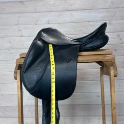 Used Stubben Genesis CL Dressage Saddle 17/N -Equi Gear Shop 332 Flap Length 96851.1687460935