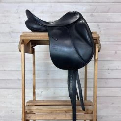 Used Stubben Genesis CL Dressage Saddle 17/N -Equi Gear Shop 332 R Side 61737.1687460909