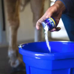 Vetericyn Mobility Hoof Soak -Equi Gear Shop mobility hoof soak 30mg bucket pour 21304078 vetericyn 39099.1649368051
