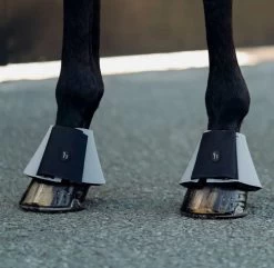 Horze Munich Neoprene Bell Boots -Equi Gear Shop munich bell boots alloy grey horse 19782 ALG horze 59311.1654288433
