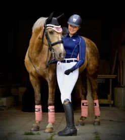 Woof Wear Vision Ergonomic Fly Veil 10 Woof Wear Vision Ergonomic Fly Veil -Equi Gear Shop vision fly veil rose gold lifestyle 11 2197M BKRG woof wear 37754.1625689269